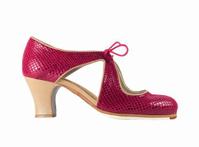 Escote. Chaussures de flamenco personnalisées Begoña Cervera